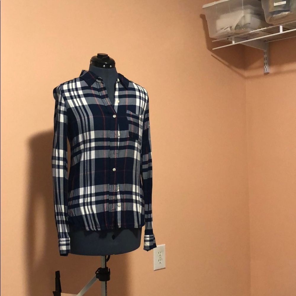 Women’s button down top